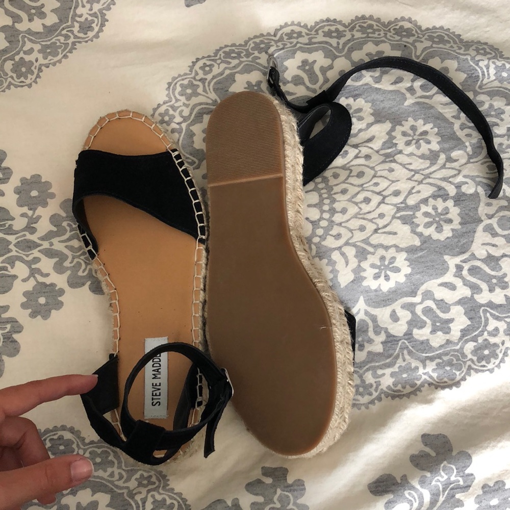 NWOT Steve Madden platform sandals